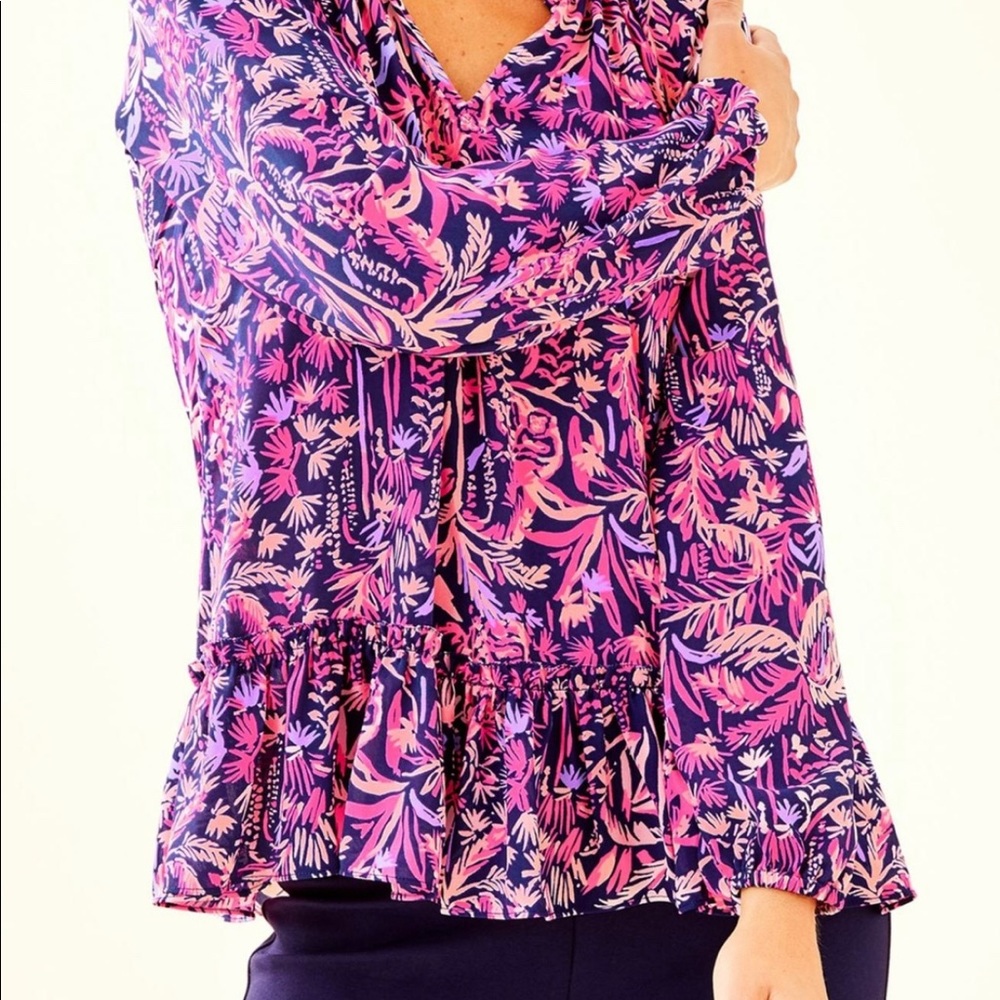 NWOT Lilly Pulitzer Savanna Top sz M Swing of Things print